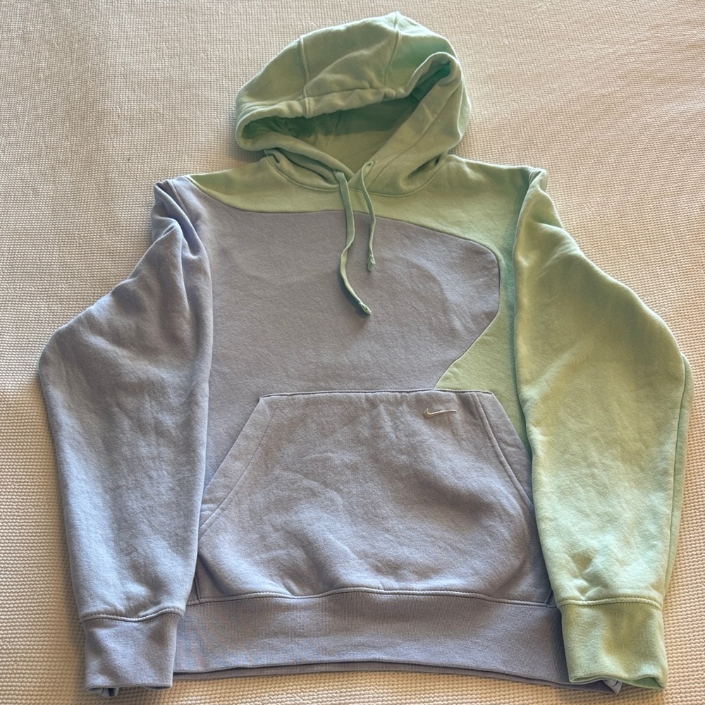 Women’s Two-Tone Nike Hoodie. Size Small.